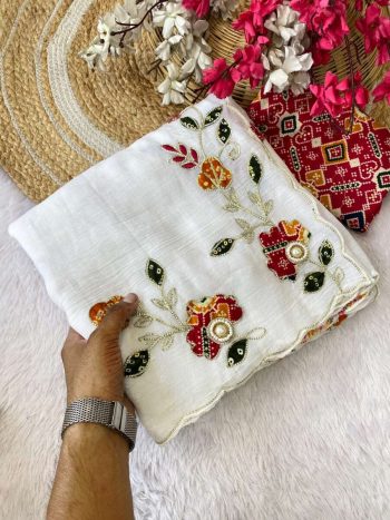 TRENDING CRUNCHY CHIFFON BUTTA MOTI WORK SAREE WITH UNSTITCHED BLOUSE WHITE