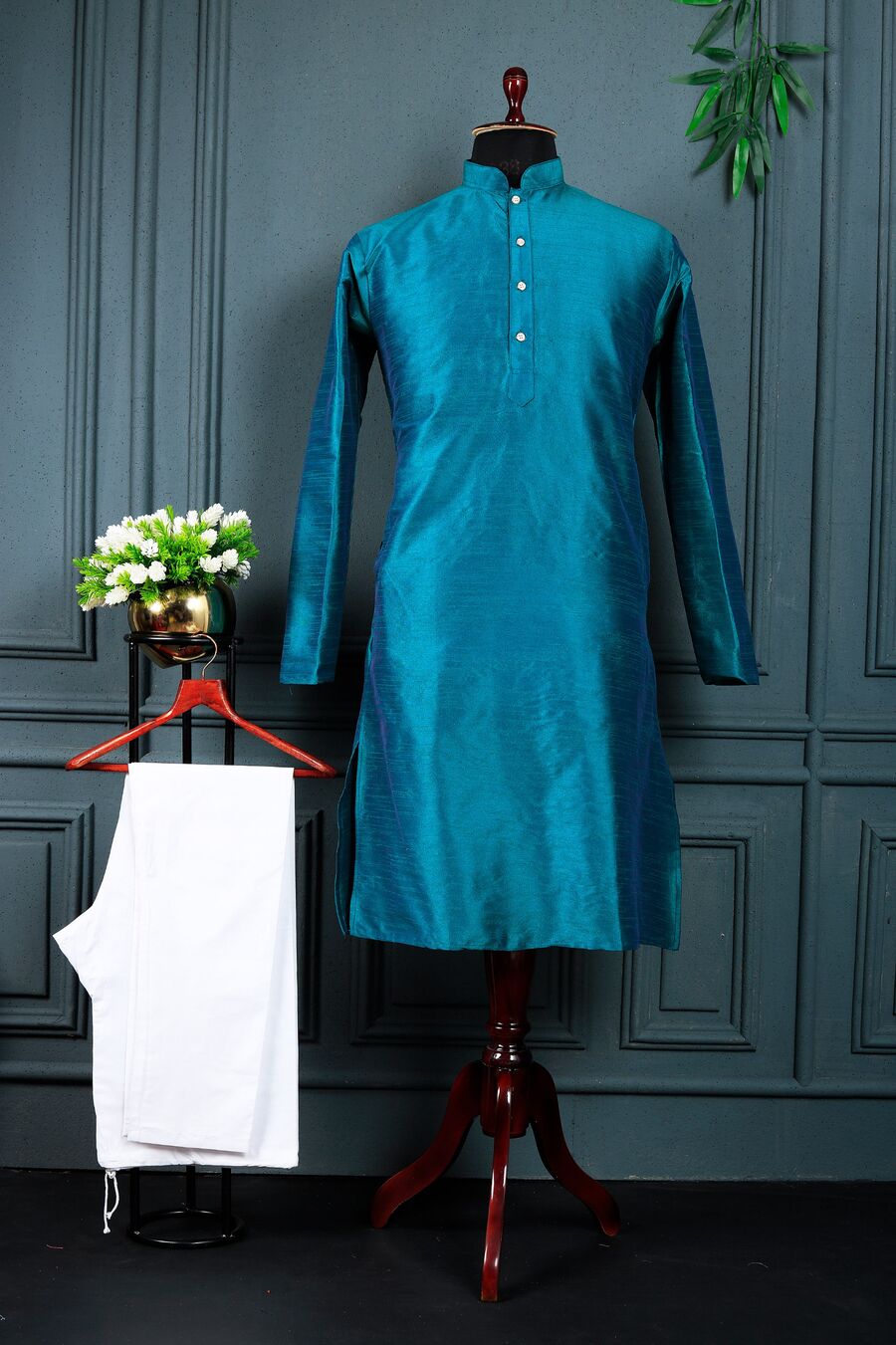 1MODERN BANGLORI SILK PLAIN WORK KURTA PAYJAMA OFFICE WEAR WHOLESALE PRICE ETHNIC GARMENT (20)