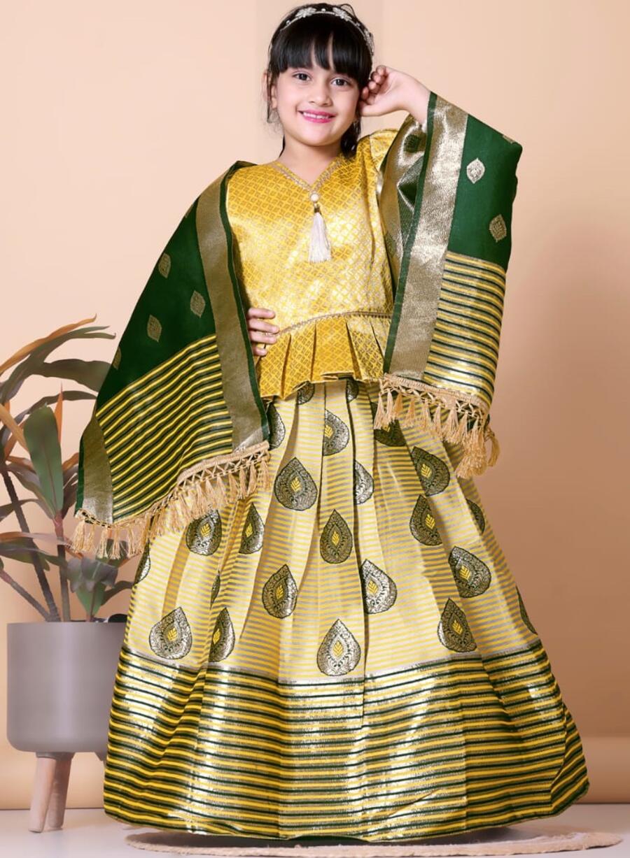 1NEW ARRIVAL JACQUARD WEAVING WORK KID'S TOP LEHENGA WITH DUPATTA FESTIVE WEAR WHOLESALE PRICE ETHNIC GARMENT (17)
