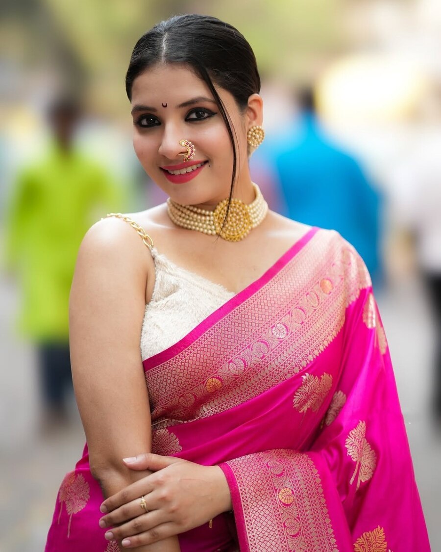 ATTRACTIVE BANARASI SOFT SILK WEAVING WORK SAREE WITH UNSTITCHED BLOUSE FESTIVAL WEAR WHOLESALE PRICE ETHNIC GARMENT (3)