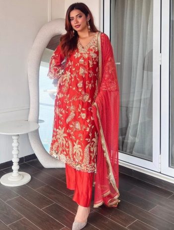 ATTRACTIVE CHINON SILK ZARI,SEQUENCE EMBROIDERY WORK TOP BOTTOM WITH DUPATTA RED