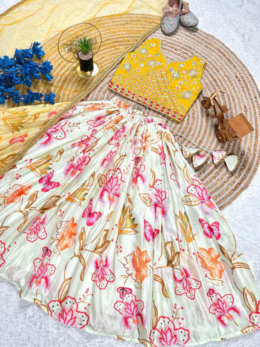 ATTRACTIVE CHINON SILLK DIGITAL PRINT WITH BORDER DESIGN & FANCY LATKAN DORE WORK LEHENGA CHOLI WITH DUPATTA WEDDING WEAR WHOLESALE PRICE ETHNIC GARMENT (5)
