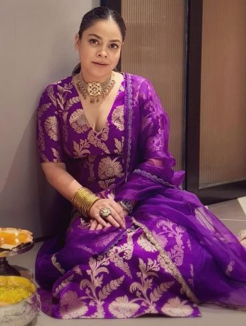 ATTRACTIVE JACQUARD SILK TOP BOTTOM WITH DUPATTA PURPLE