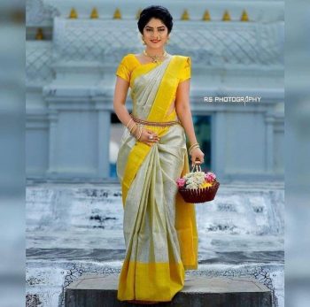 ATTRACTIVE LICHI SILK JACQUARD WORK SAREE WITH UNSTITCHED BLOUSE GREY