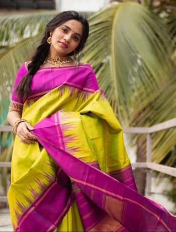 ATTRACTIVE LICHI SILK ORGANIC BANARASI WORK SAREE WITH UNSTITCHED BLOUSE PARROT GREEN