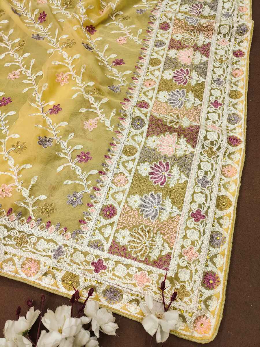 DESIGNER BUTTERFLY NET EMBROIDERY WITH STONE WORK SAREE WITH UNSTITCHED BLOUSE PARTY WEAR WHOLESALE PRICE ETHNIC GARMENT (28)