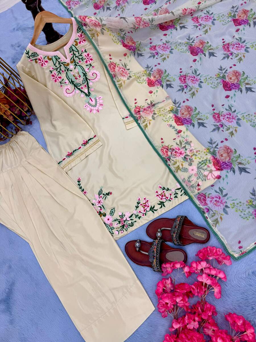 DESIGNER CREPE EMBROIDERY WORK TOP PATIYALA WITH DUPATTA FESTIVAL WEAR WHOLESALE PRICE ETHNIC GARMENT (7)