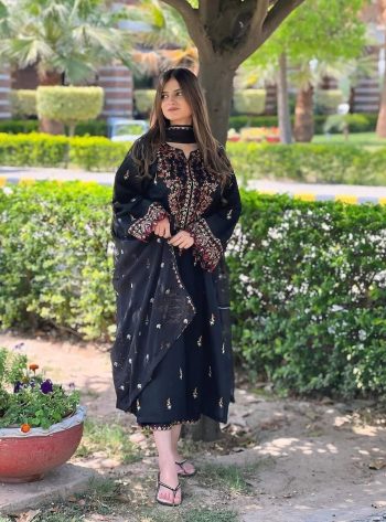DESIGNER GEORGETTE SEQUENCE EMBROIDERY WORK KUTI PENT WITH DUPATTA BLACK