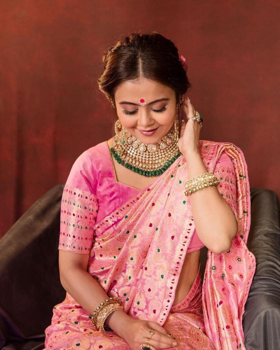 DESIGNER LICHI SILK JACQUARD WORK SAREE WITH UNSTITCHED BLOUSE PARTY WEAR WHOLESALE PRICE ETHNIC GARMENT (4)