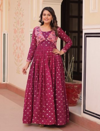 DESIGNER POSITION PRINT CHOLI WITH STAPLE JACQUARD WEAVING WORK GOWN WINE
