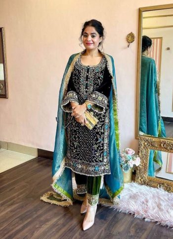 DESIGNER VELVET EMBROIDERY WORK & HAND WORK TOP BOTTOM DUPATTA BLACK