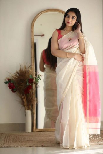 FABULOUS LICHI SILK JACQUARD WORK SAREE WITH UNSTITCHED BLOUSE WHITE