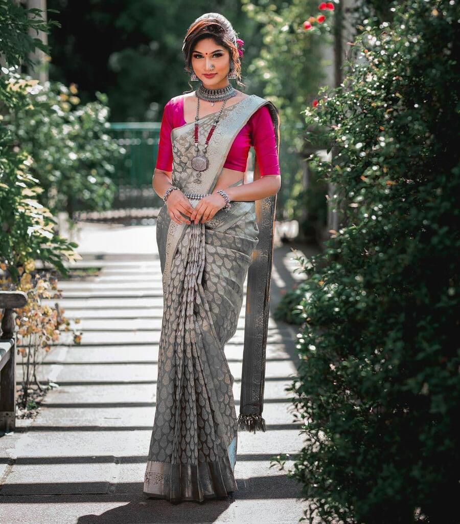 FASHIONABLE LICHI SILK JACQUARD WORK SAREE WITH UNSTITCHED BLOUSE PARTY WEAR WHOLSALE PRICE ETHNIC GARMENT (1)