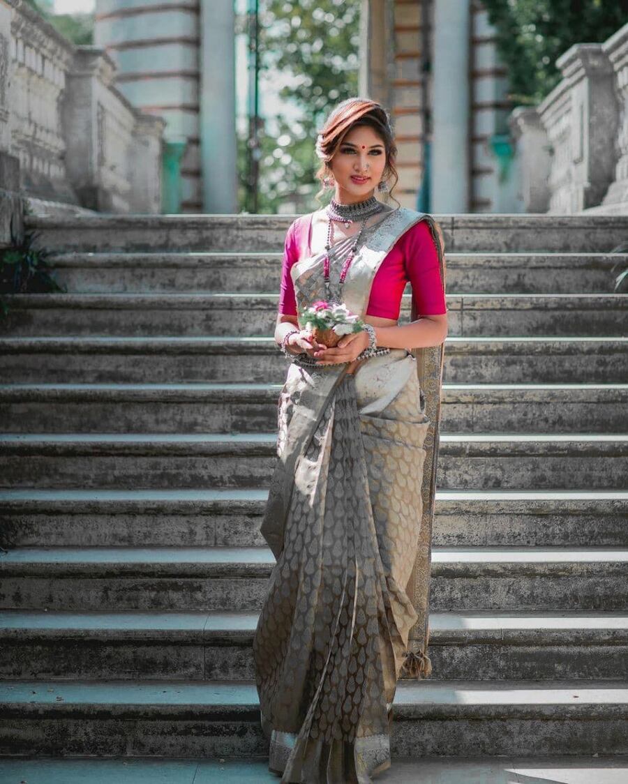 FASHIONABLE LICHI SILK JACQUARD WORK SAREE WITH UNSTITCHED BLOUSE PARTY WEAR WHOLSALE PRICE ETHNIC GARMENT (5)