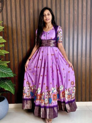 ATTRACTIVE CHINON SILLK DIGITAL PRINT WITH BORDER DESIGN & FANCY LATKAN DORE WORK LEHENGA CHOLI WITH DUPATTA LAVENDER