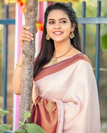 FASHIONABLE SOFT LICHI SILK JACQUARD WORK SAREE WITH UNSTITCHED BLOUSE CREAM
