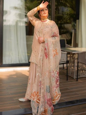 LATEST CHINON SEQUANCE EMBROIDERY WORK TOP LEHENGA WITH DUPATTA CREAM