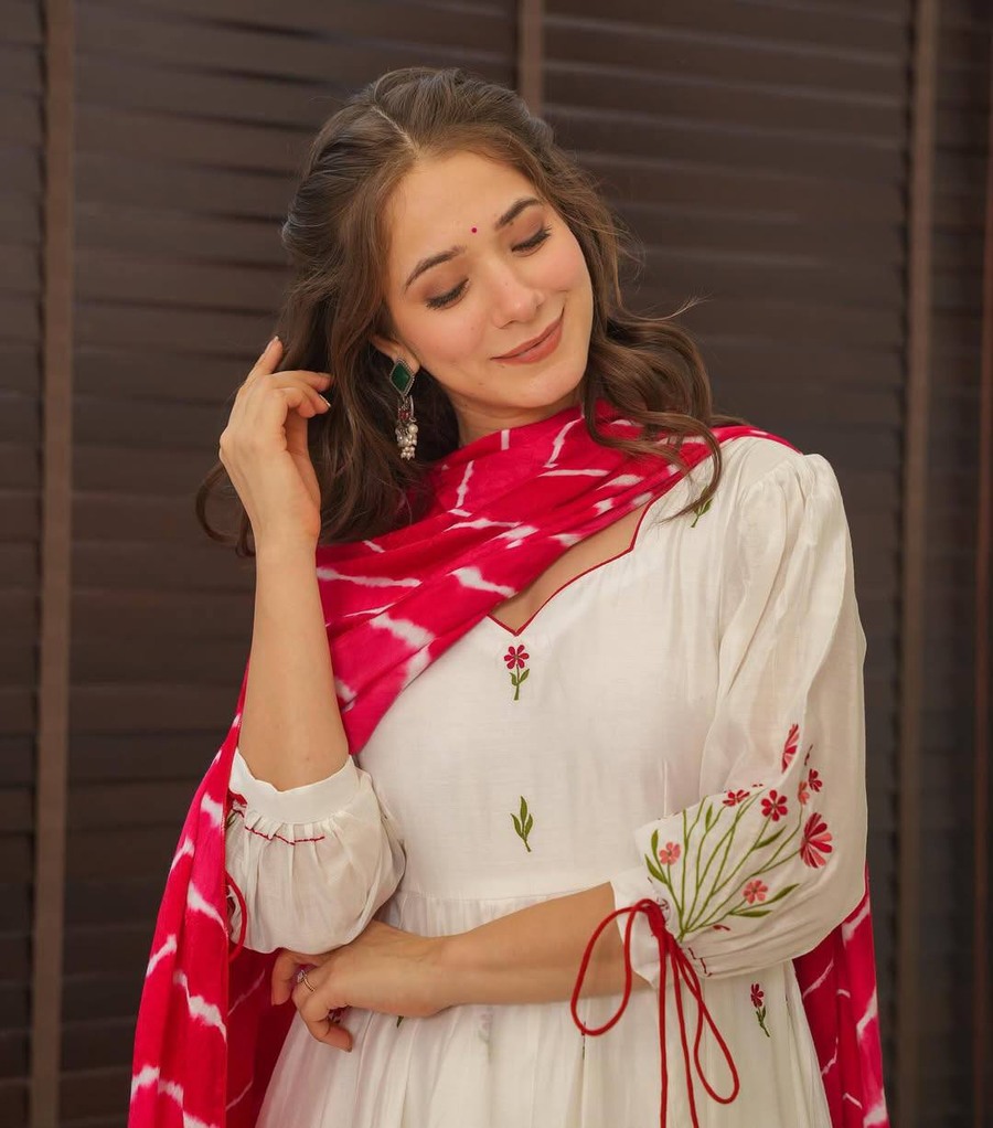 LATEST VISCOSE CHANDERI EMBROIDERY WORK ANARKALI TOP BOTTOM WITH DUPATTA FESTIVAL WEAR WHOLESALE PRICE ETHNIC GARMENT (11)