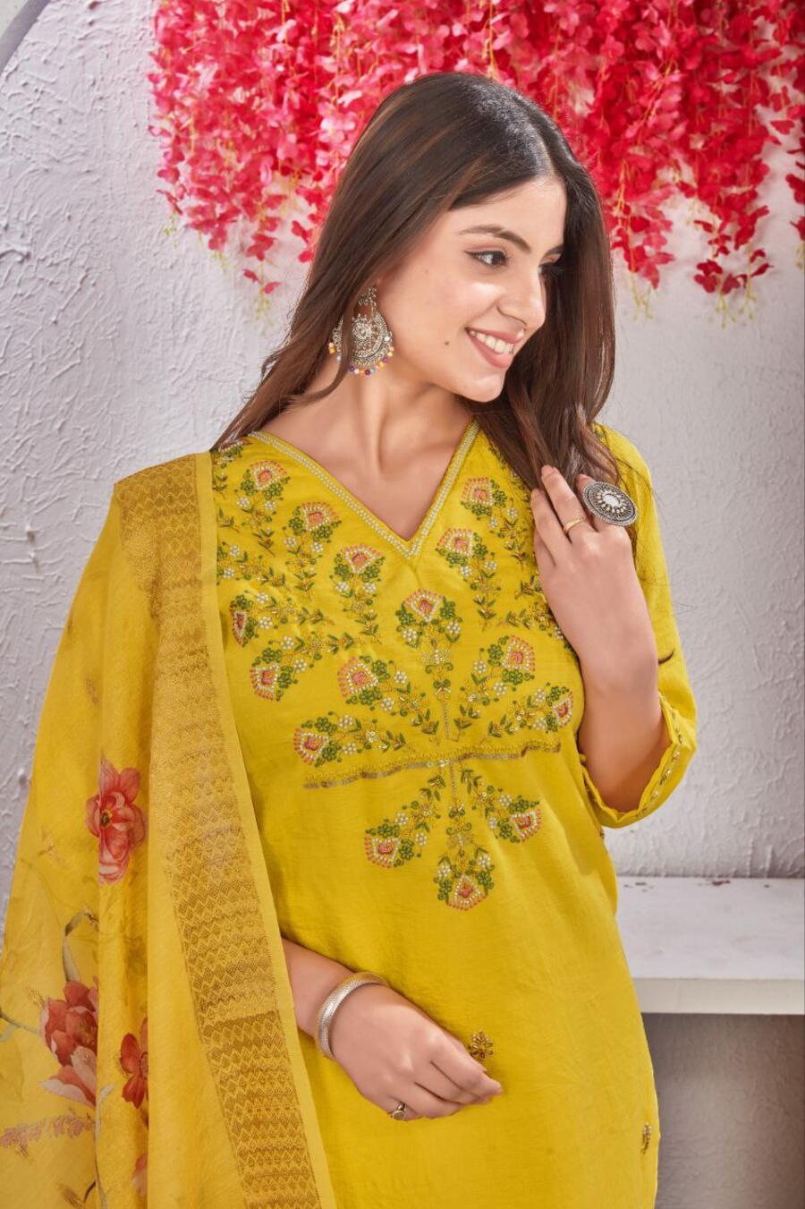 LATEST VISCOSE SEQUENCE CODING EMBROIDERY & AARI HANDWORK TOP BOTTOM WITH DUPATTA FORMAL WEAR WHOLESALE PRICE ETHNIC GARMENT (4)