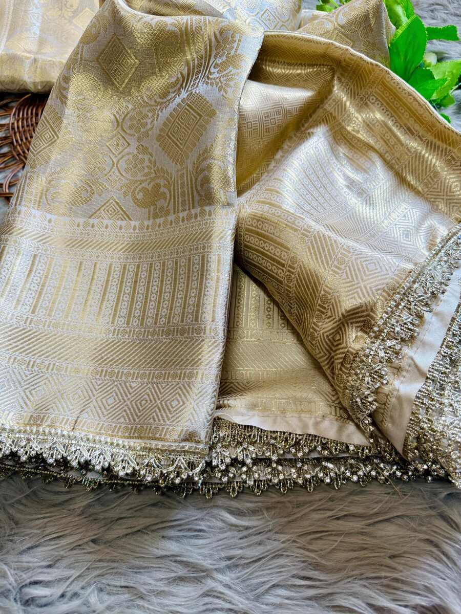 LUXURIOUS BANARASI SILK ZARI, WITH JARKAN DETAILS DIAMOND BORDER WORK SAREE WITH UNSTITCHED BLOUSE WEDDING WEAR WHOLESALE PRICE ETHNIC GARMENT (5)