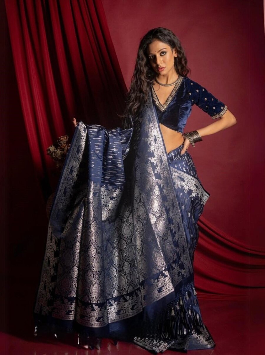 MODERN BANARASI SOFT SILK WEAVING WORK SAREE WITH UNSTITCHED BLOUSE PARTY WEAR WHOLESALE PRICE ETHNIC GARMENT (3)