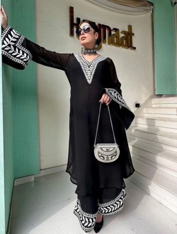 MODERN GEORGETTE CHAIN WORK TOP BOTTOM SET BLACK