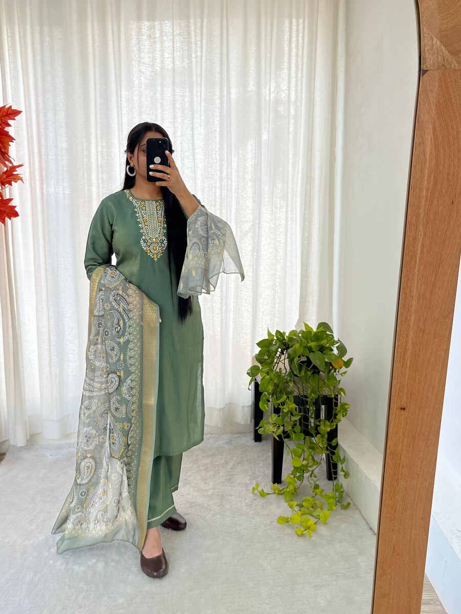 MODERN ROMAN SILK HANDWORK TOP BOTTOM WITH DUPATTA OFFICE WEAR WHOLESALE PRICE ETHNIC GARMENT (5)