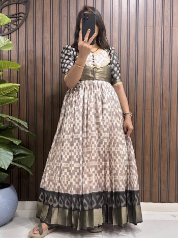 MODERN SILK DIGITAL PRINT AND JACQUARD ZARI WORK CONTRAST BORDER GOWN WITH JACKET BLACK
