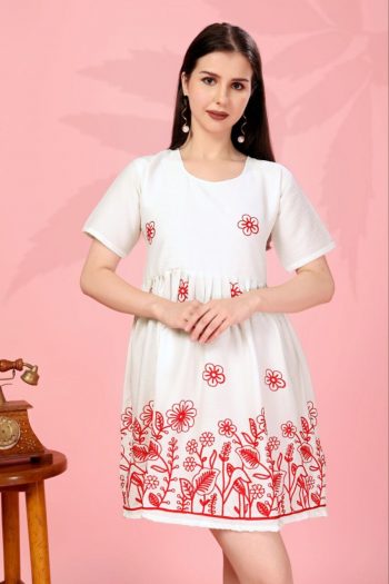 FANCY DELTA CHAIN WORK ONLY TOP RED