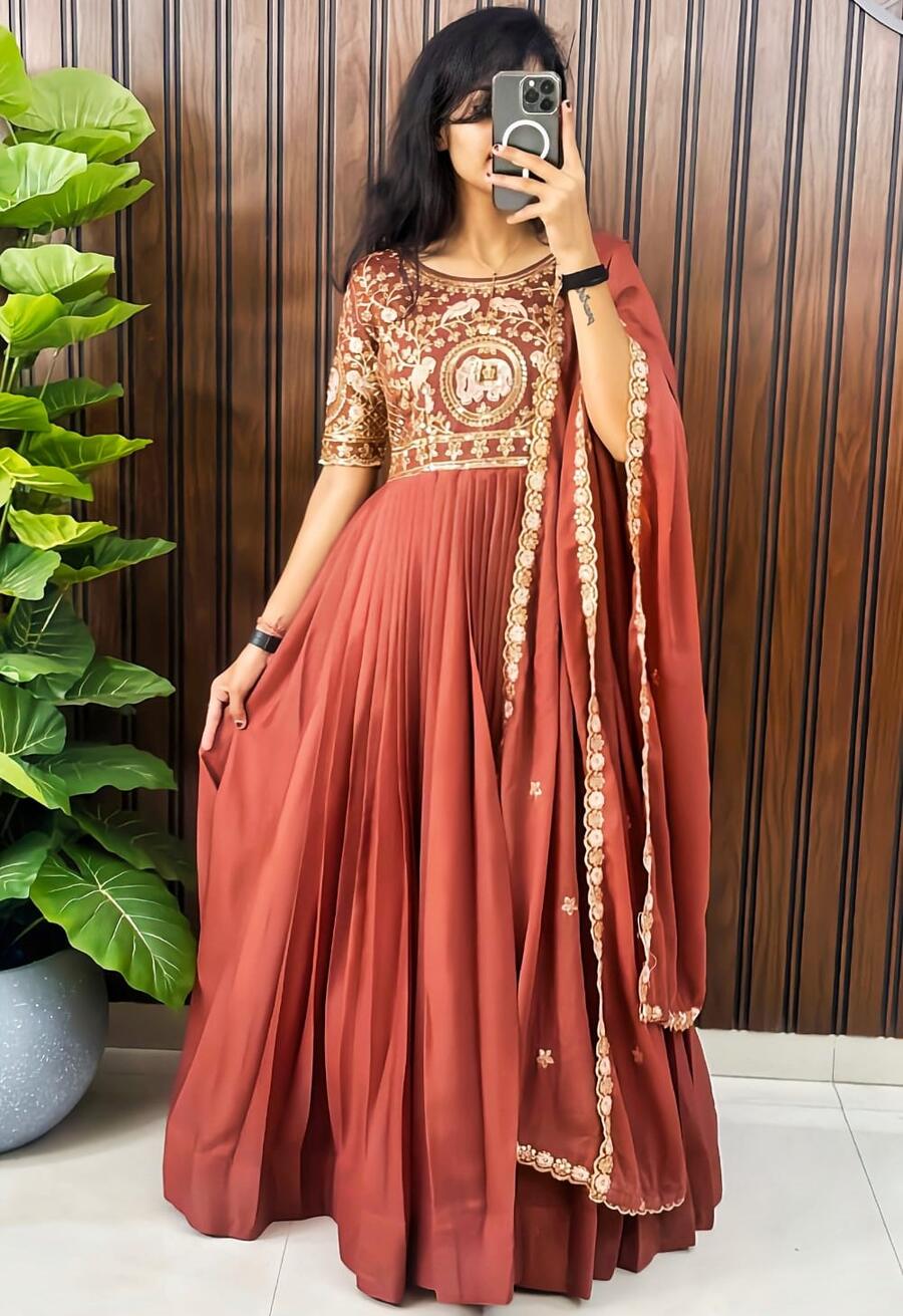 2RICH LOOK STAR GEORGETTE SILK EMBROIDERY WORK GOWN WITH DUPATTA PARTY WEAR WHOLESALE PRICE ETHNIC GARMENT (7)