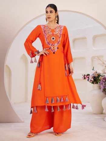 ATTRACTIVE RAYON THREAD AND REAL MIRROR WITH TASSELS AND FANCY LACE WORK CO-ORD SET ORANGE