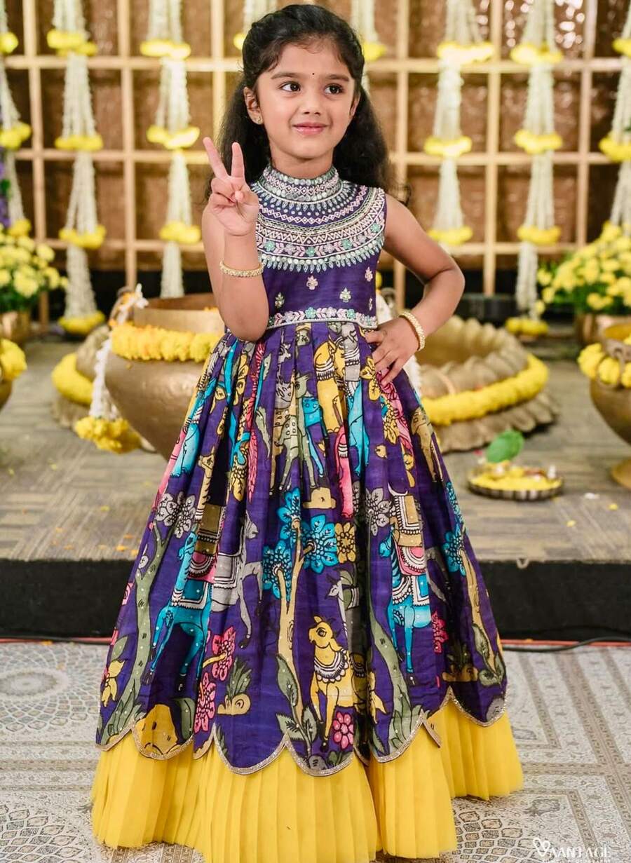 DESIGNER CHINON EMBROIDERY SEQUENCE WORK WITH PRINTED WORK KID'S GOWN WITH DUPATTA FESTIVE WEAR WHOLESALE PRICE ETHNIC GARMENT (2)