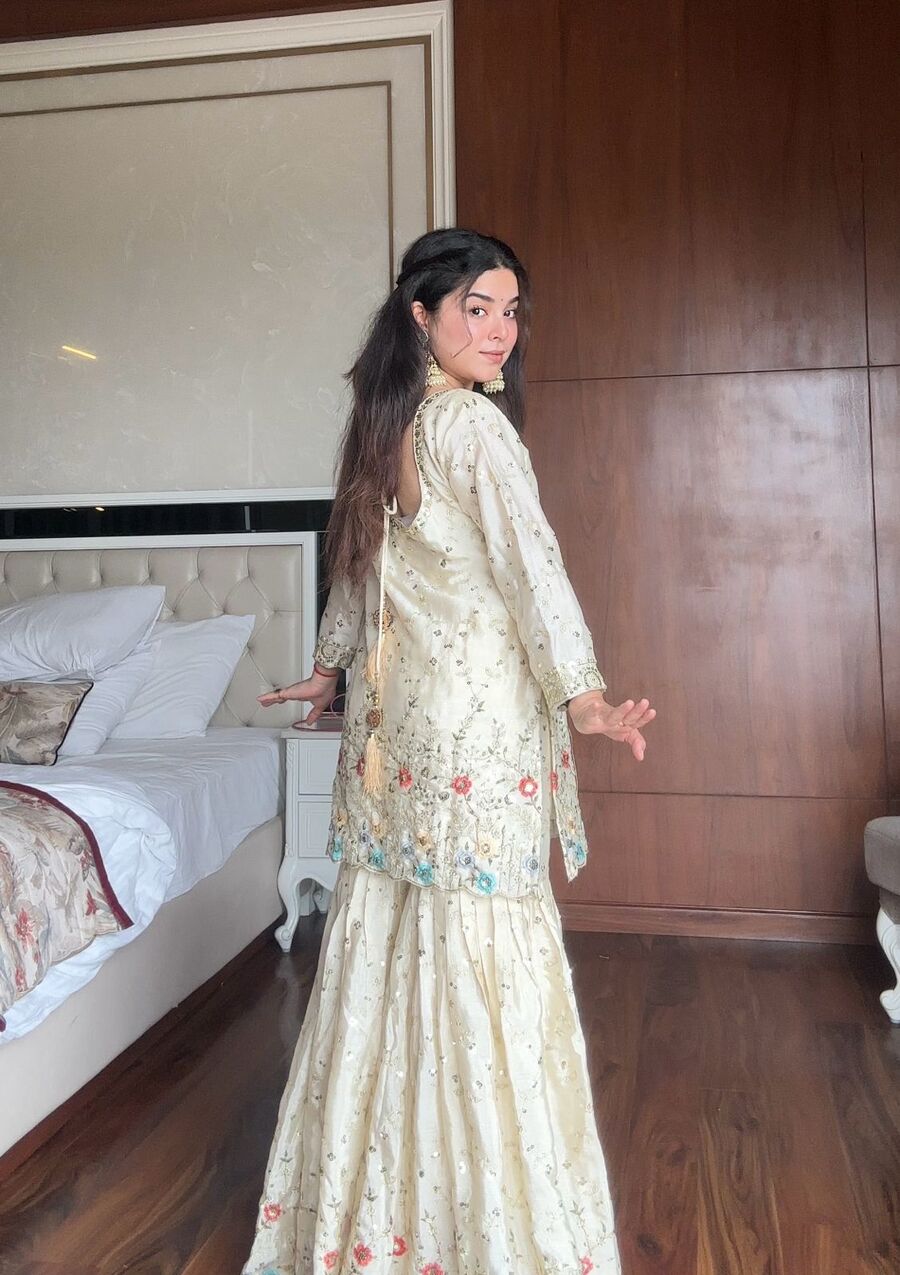 DESIGNER CHINON SEQUENCE EMBROIDERY WORK TOP SHARARA WITH DUPATTA WEDDING WEAR WHOLESALE PRICE ETHNIC GARMENT (8)