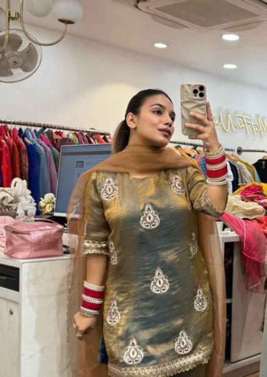 DESIGNER FENDY SILK SEQUENCE EMBROIDERY WORK TOP PALAZZO WITH DUPATTA PARTY WEAR WHOLESALE PRICE ETHNIC GARMENT (4)