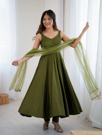 DESIGNER ROMAN SILK CHANDERI FANCY LACE WORK ANARKALI GOWN BOTTOM WITH DUPATTA MEHNDI