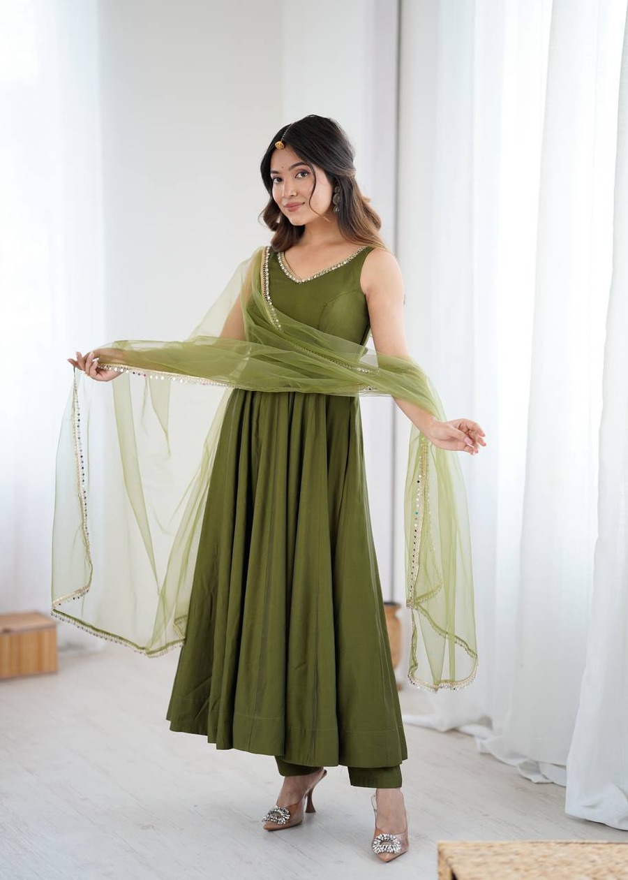 DESIGNER ROMAN SILK CHANDERI FANCY LACE WORK ANARKALI GOWN BOTTOM WITH DUPATTA PARTY WEAR WHOLESALE PRICE ETHNIC GARMENT (3)