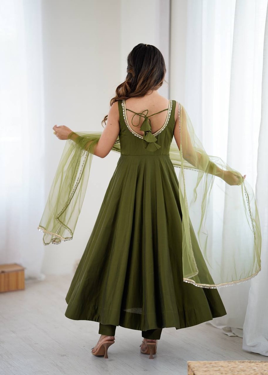 DESIGNER ROMAN SILK CHANDERI FANCY LACE WORK ANARKALI GOWN BOTTOM WITH DUPATTA PARTY WEAR WHOLESALE PRICE ETHNIC GARMENT (8)