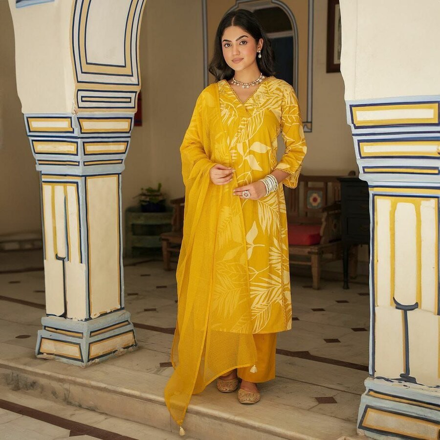 FANCY COTTON MILL PRINT & HANDWORK TOP BOTTOM WITH DUPATTA DAILY WEAR WHOLESALE PRICE ETHNIC GARMENT (10)