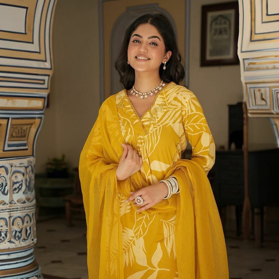 FANCY COTTON MILL PRINT & HANDWORK TOP BOTTOM WITH DUPATTA DAILY WEAR WHOLESALE PRICE ETHNIC GARMENT (14)