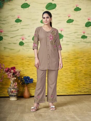 NEW ARRIVAL RAYON MULTI EMBROIDERY THREAD WORK CO-ORD SET GREEN