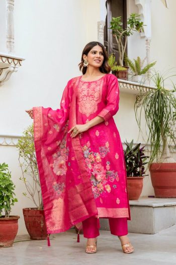 NEW ARRIVAL VISCOSE JACQUARD WORK TOP BOTTOM WITH DUPATTA PINK