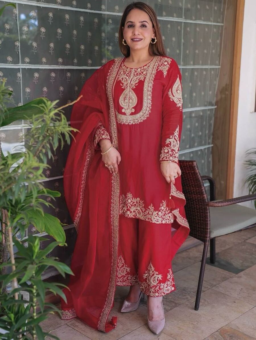 RICH LOOK CHINON SILK EMBROIDERY CODING & SEQUENCE WORK TOP BOTTOM WITH DUPATTA FUNCTIONAL WEAR WHOLESALE PRICE ETHNIC GARMENT (24)