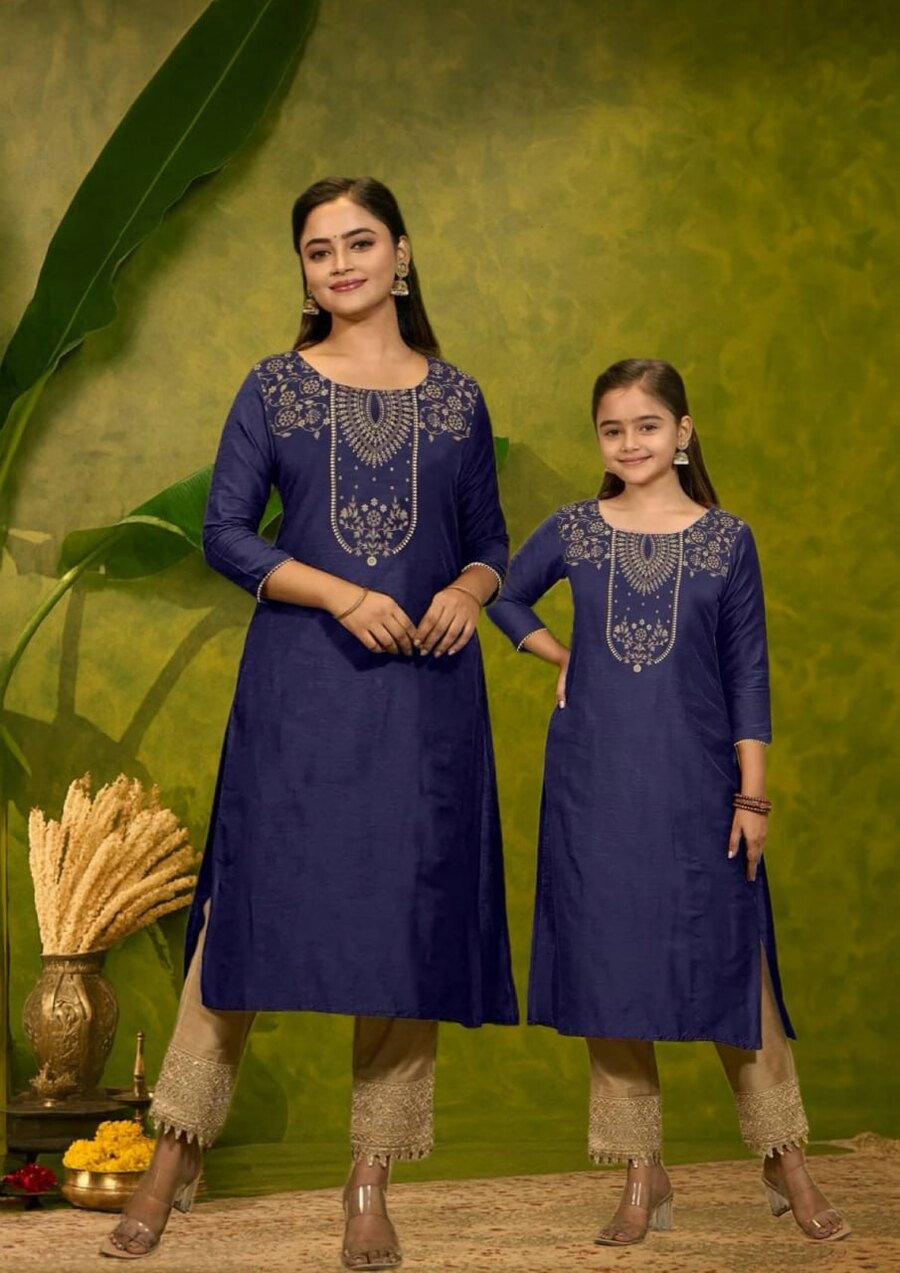RICH LOOK MAGIC COTTON FOIL PRINT WORK MOTHER DAUGHTER FESTIVE WEAR WHOLESALE PRICE ETHNIC GARMENT (1)