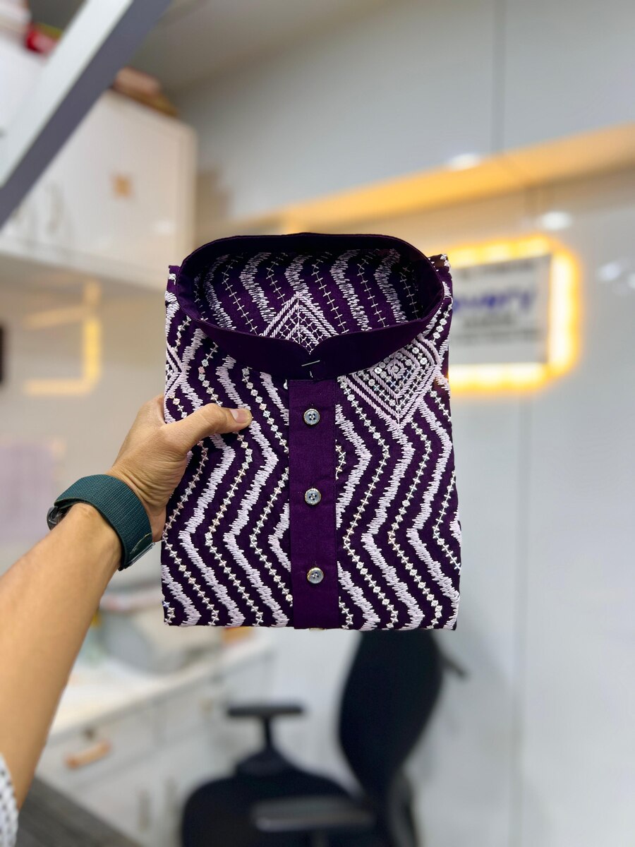 RICH LOOK SOFT SILK CROSS PATTERN WHITE THREAD EMBROIDERY SEQUENCE WORK MEN'S KURTA PAYJAMA WEDDING WEAR WHOLESALE PRICE ETHNIC GARMENT (8)