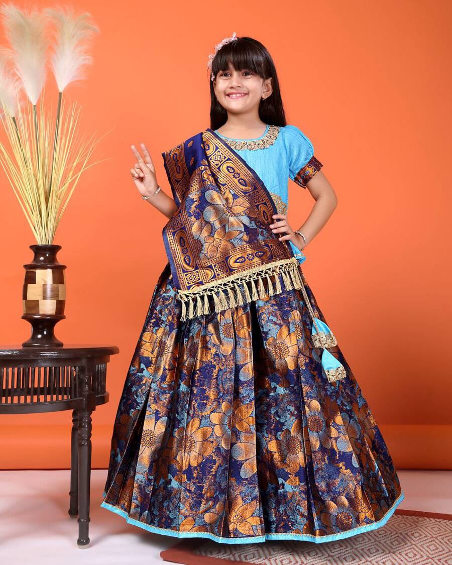 1DESIGNER JACQUARD WEAVING WORK KID'S LEHENGA CHOLI WITH DUPATTA FESTIVE WEAR WHOLESALE PRICE ETHNIC GARMENT (21)