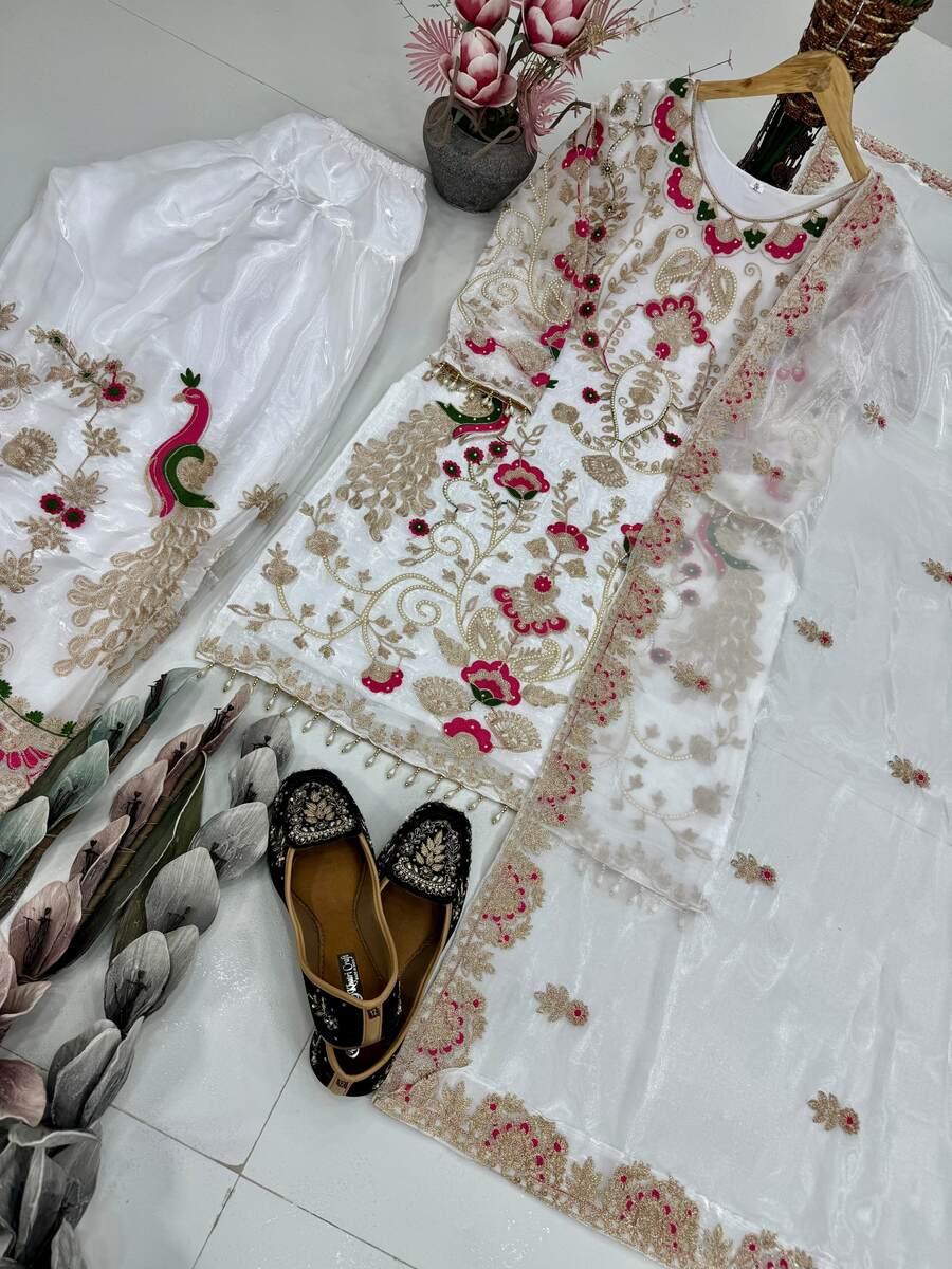 1DESIGNER JIMMY CHOO EMBROIDERY CHAIN SEQUENCE AND HAND WORK TOP PATIYALA WITH DUPATTA FESTIVE WEAR WHOLESALE PRICE ETHNIC GARMENT (14)