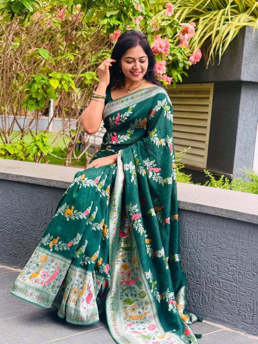 1FANCY KADI CREEP GEORGETTE MEENAKARI JACQUARD WEAVING WITH HAND DYING SAREE WITH UNSTITCHED BLOUSE WEDDING WEAR WHOLESALE PRICE ETHNIC GARMENT (24)