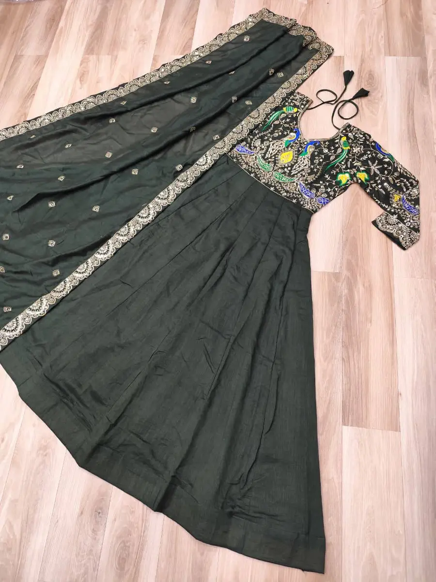 1MODERN VICHITRA MULTI THREAD & ZARI EMBROIDERY WORK GOWN WITH DUPATTA WEDDING WEAR WHOLESALE PRICE ETHNIC GARMENT (16)