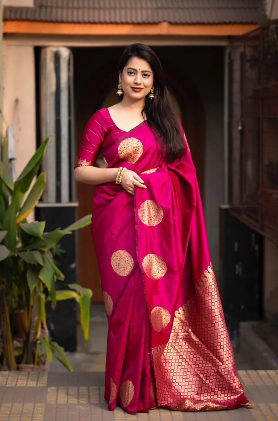 3DESIGNER LICHI SILK JACQUARD WORK SAREE WITH UNSTITCHED BLOUSE FESTIVE WEAR WHOLESALE PRICE ETHNIC GARMENT (4)
