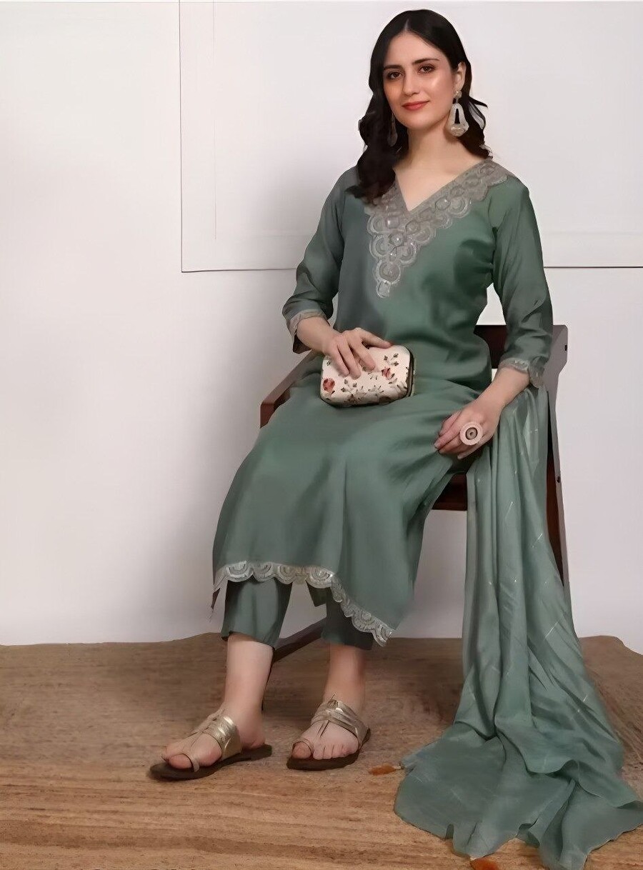 6DESIGNER SLUB COTTON EMBROIDERY WORK TOP BOTTOM WITH DUPATTA FESTIVE WEAR WHOLESALE PRICE ETHNIC GARMENT (21)